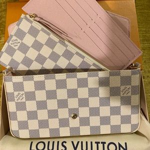 💕Felicie Pochette💕